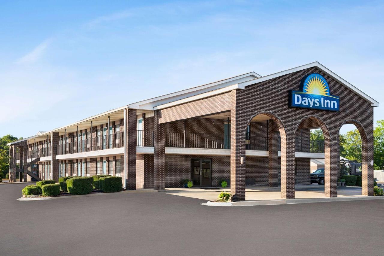 Days Inn By Wyndham Demopolis Exterior photo